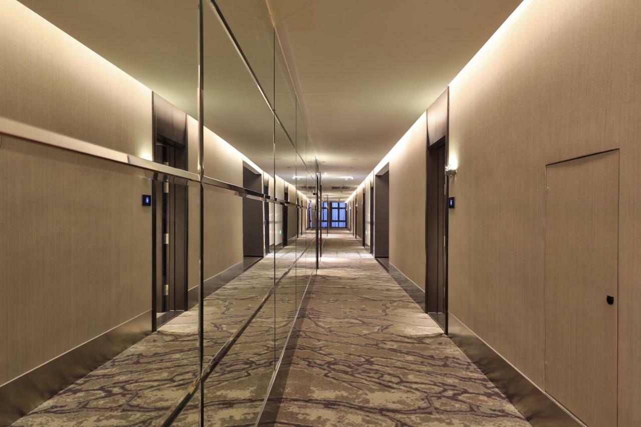 Orange Hotel Shanghai Pudong Airport Exterior photo