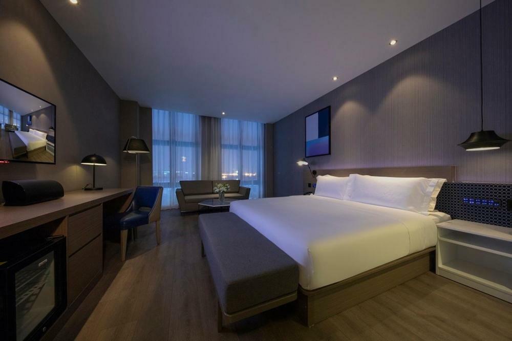 Orange Hotel Shanghai Pudong Airport Exterior photo