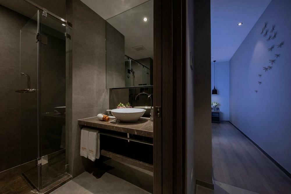 Orange Hotel Shanghai Pudong Airport Exterior photo